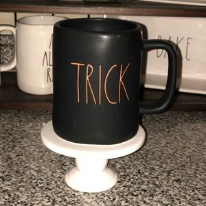 SOLD Rae Dunn black “TRICK/TREAT” mug